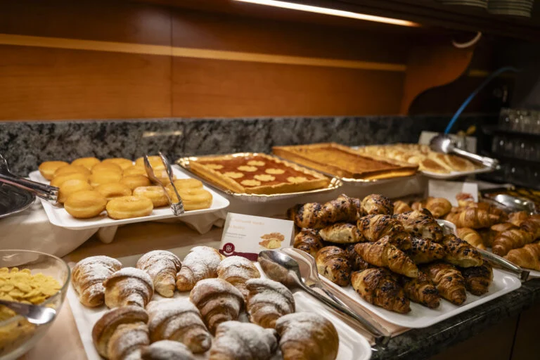 Colazione Aparthotel Pineda